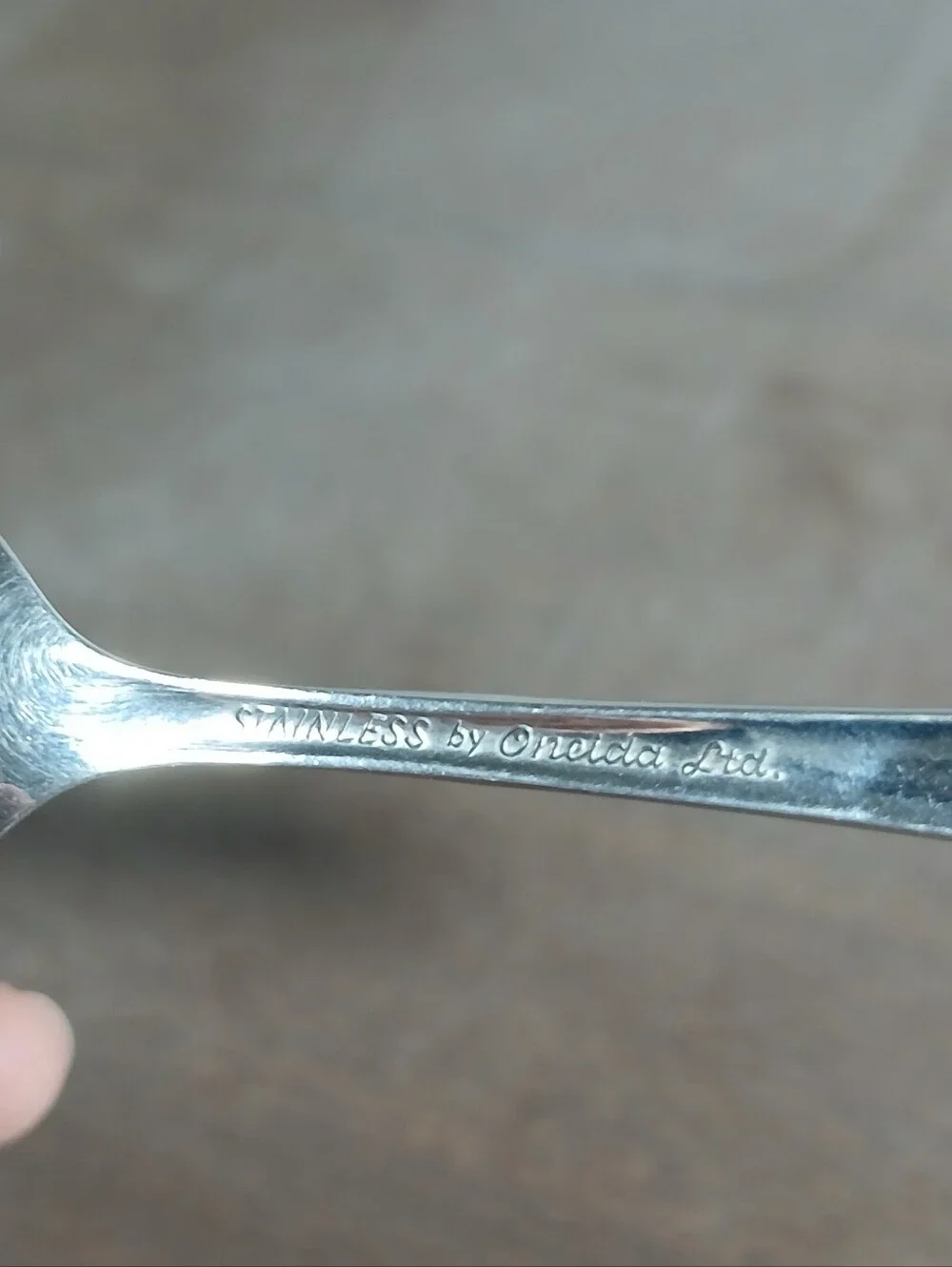 Set of 8 Oneida Oceanic Stainless Steel Teaspoons 4.5